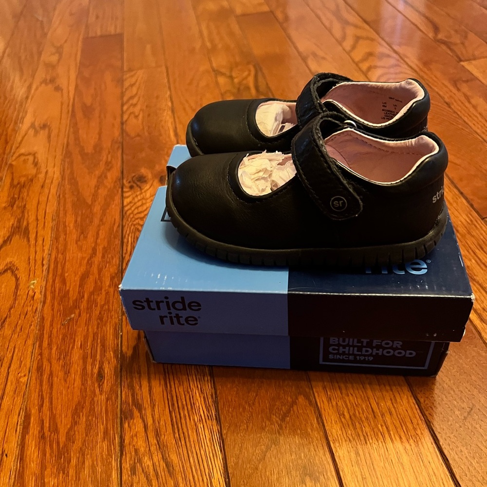 Stride Rite (Mary Jane’s) - Picture 4 of 8